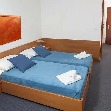 Duga Uvala 3*