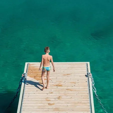 Duga Uvala فندق Pavicini