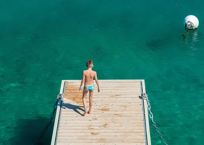 Duga Uvala Hotel Pavicini