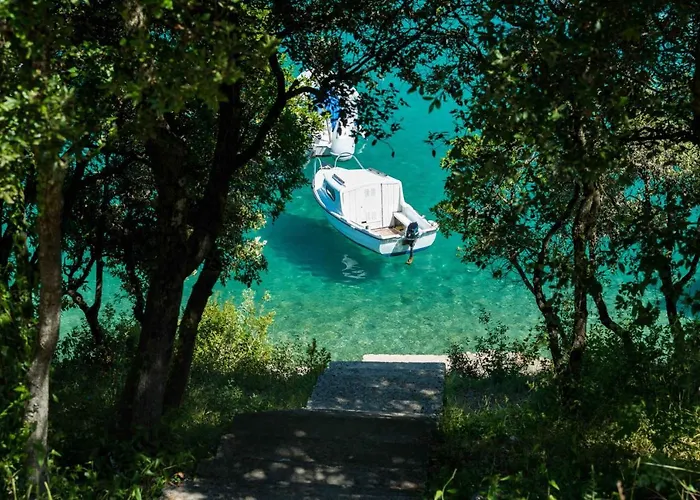 ホテル Duga Uvala